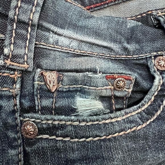 🤠 1921 Western Glove Works Chrissie Low-Rise Slim-Leg Distressed Jeans | 29x32 - Picture 13 of 14